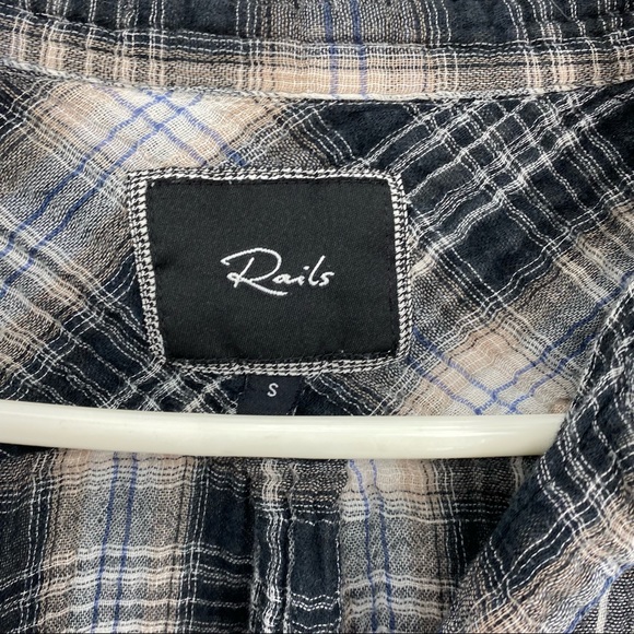 Rails Plaid Button Down Shirt Small - Picture 6 of 7